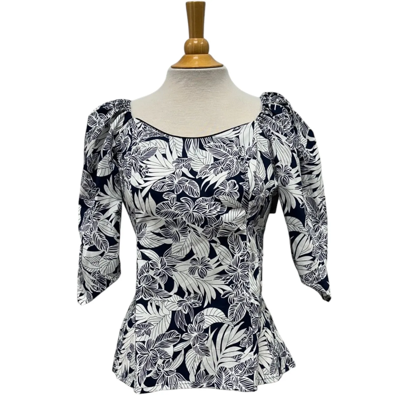 Elegant Hawaiian Print Half  Sleeve Blouse Top| Black & White Plumeria - 286B