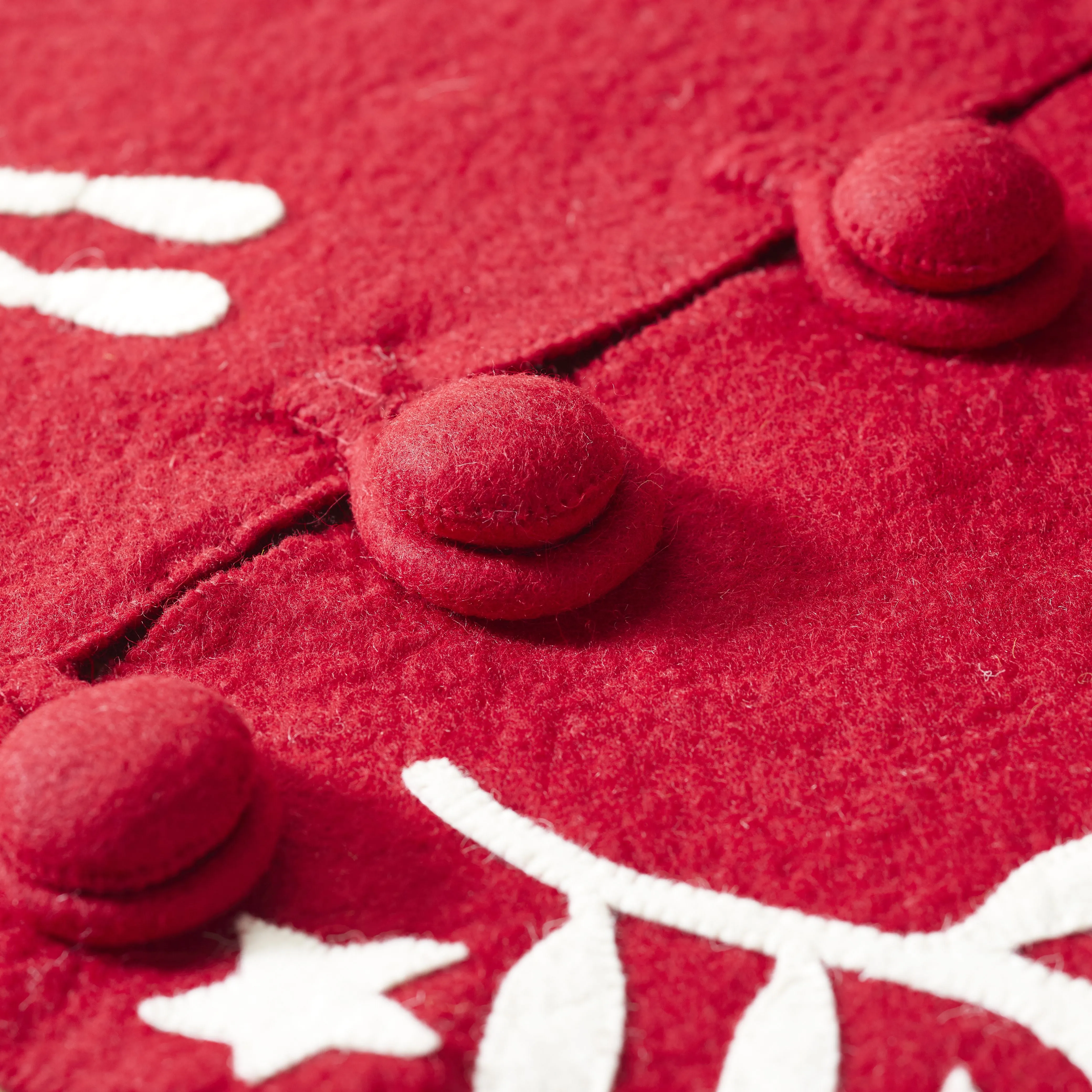 Handmade Christmas Tree Skirt in Felt - Branches and Stars on Red