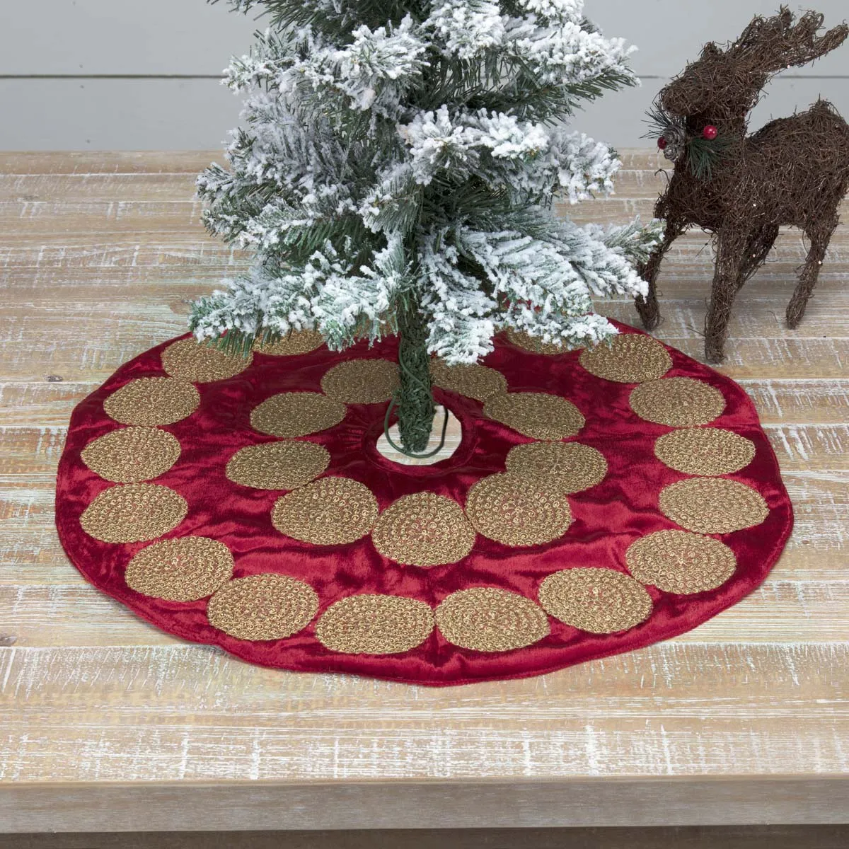 Memories Tree Skirt