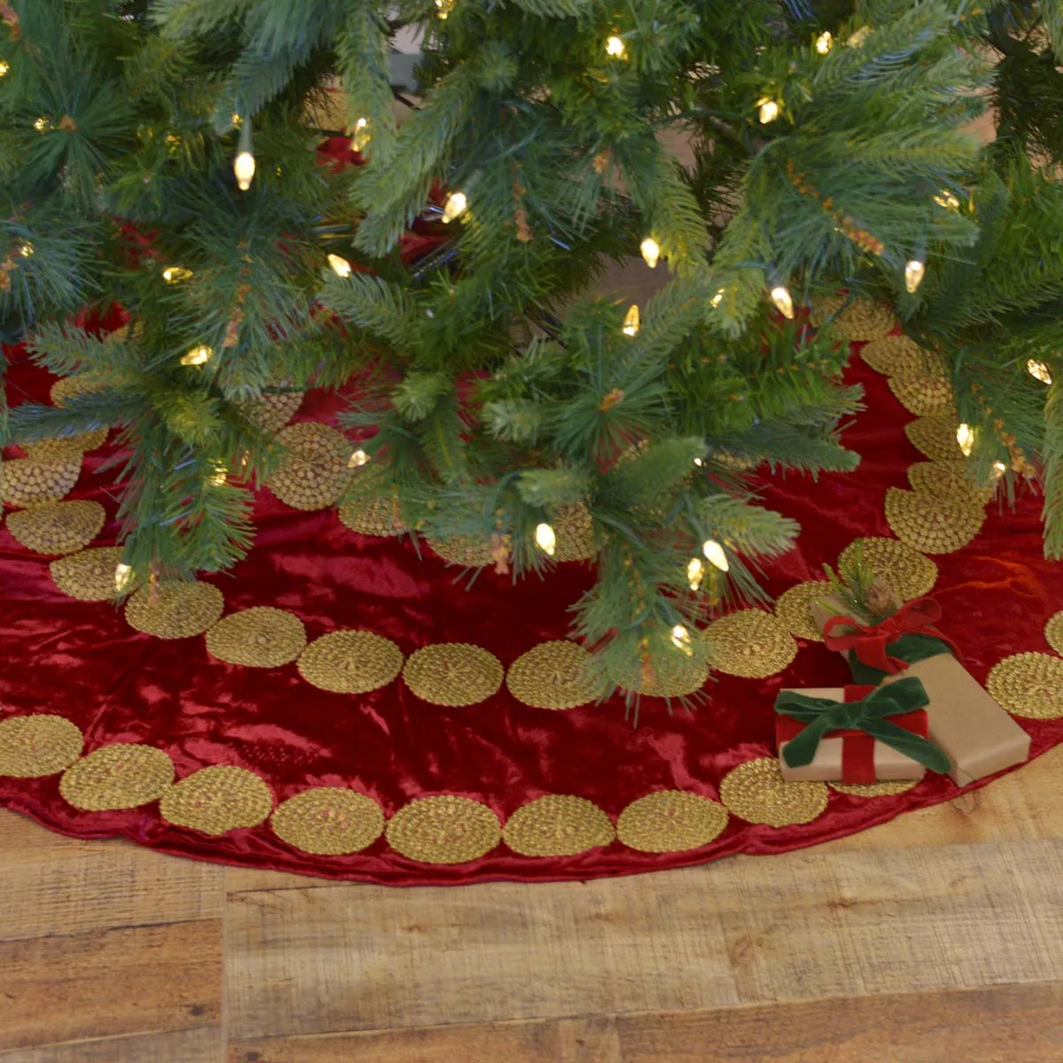 Memories Tree Skirt